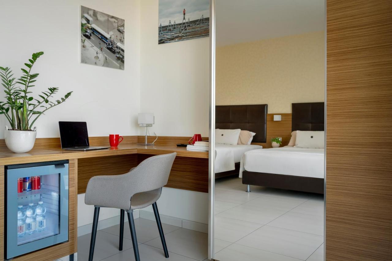 Aqua Hotel Rimini Kültér fotó